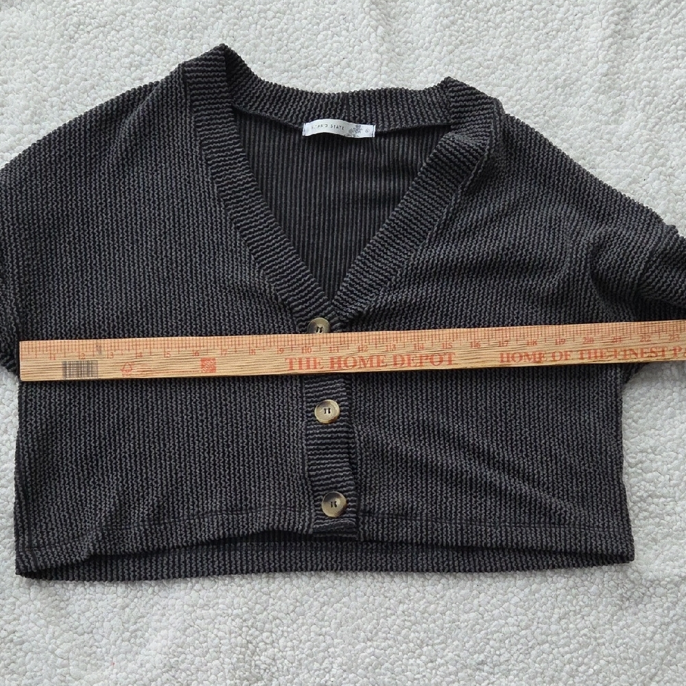 Altar'd State Small Cropped Cardigan Black Button-Up Women's Oversized  Sweater - Picture 4 of 9
